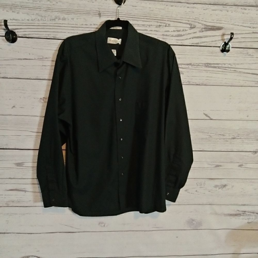 "Van Heusen" men's dress shirt